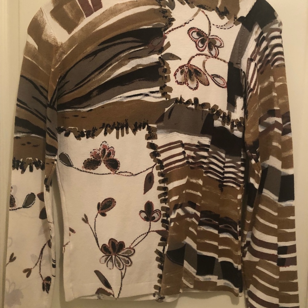Cabo sweater in small NWOT